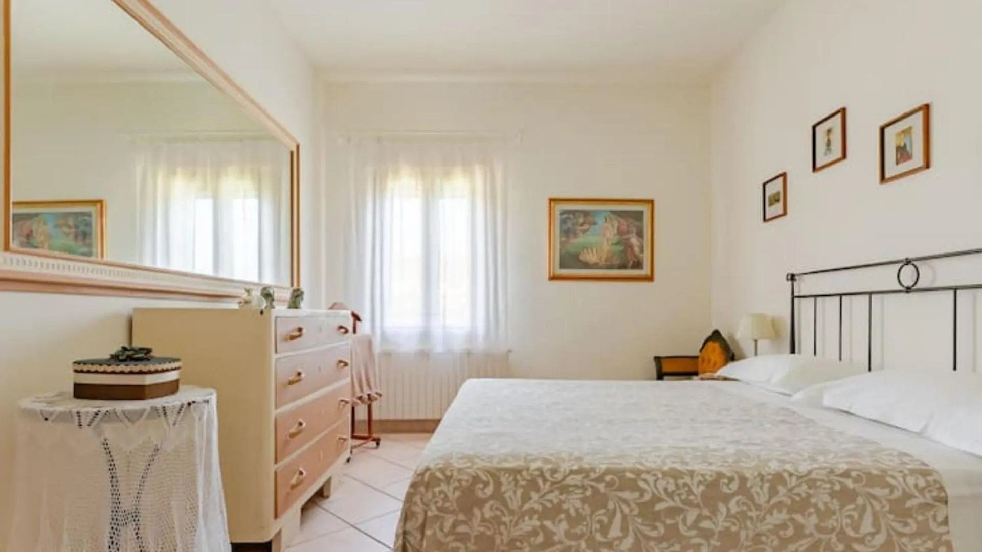 Appartamenti Le Cerbaie ランポレッキオ 0*,  イタリア
